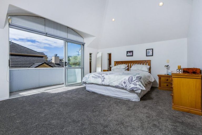 Photo of property in 75 Browns Bay Road, Browns Bay, Auckland, 0630