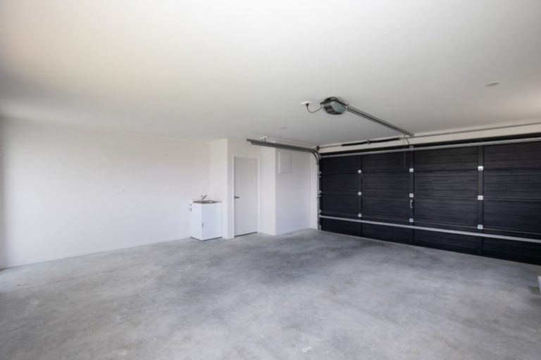 Photo of property in 17 Costello Drive, Ngatea, 3503