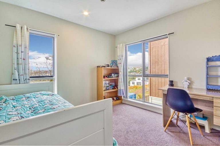 Photo of property in 3/147 Albany Highway, Unsworth Heights, Auckland, 0632