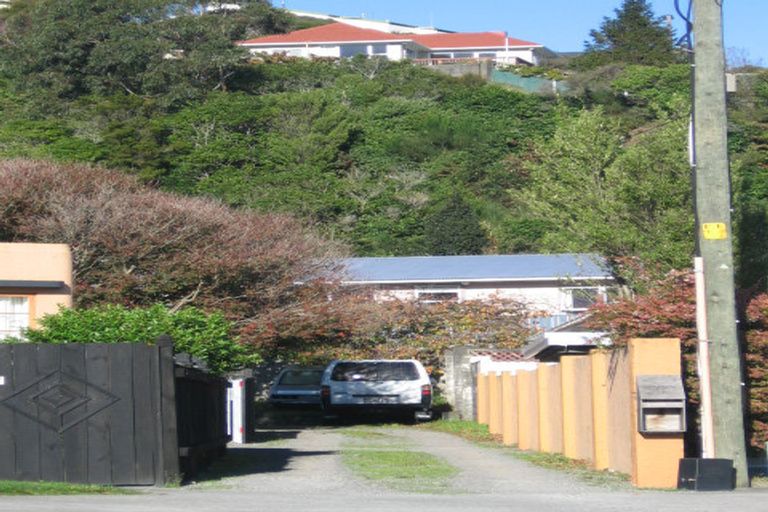 Photo of property in 20 Stokes Valley Road, Stokes Valley, Lower Hutt, 5019