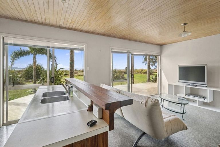 Photo of property in 304 Big Bay Road, Manukau Heads, Waiuku, 2684