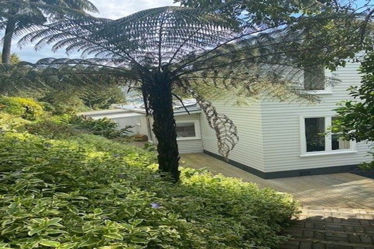 Photo of property in 24 Ngaumatau Road, Point Howard, Lower Hutt, 5013