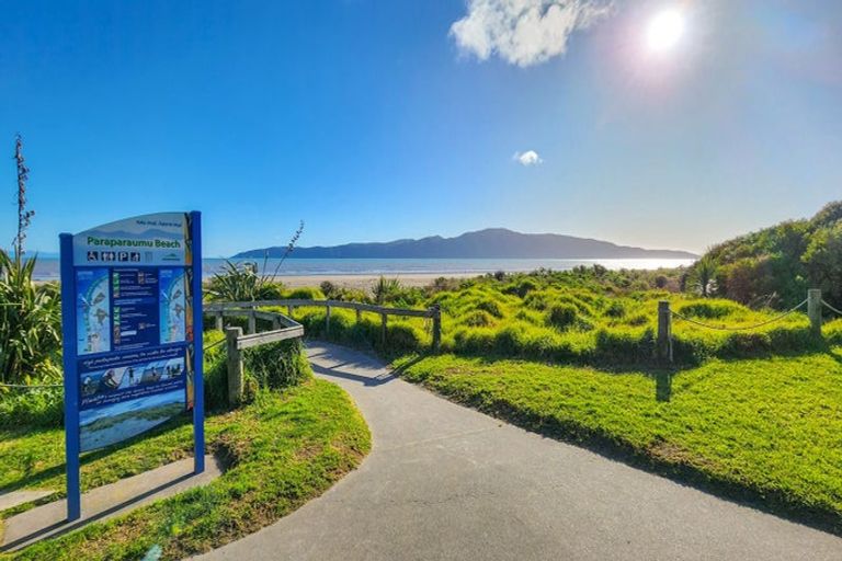 Photo of property in 116 Seaview Road, Paraparaumu Beach, Paraparaumu, 5032