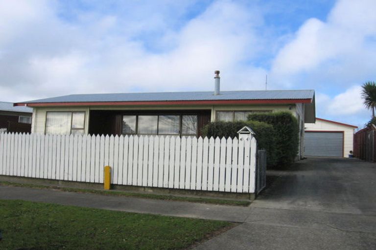 Photo of property in 64 Herbert Avenue, Cloverlea, Palmerston North, 4412