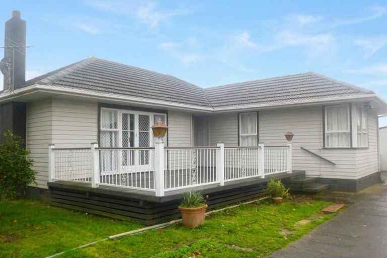 Photo of property in 9 Mervan Street, Mangere East, Auckland, 2024
