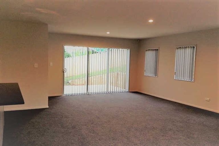 Photo of property in 5/14b Moffat Road, Red Beach, 0932