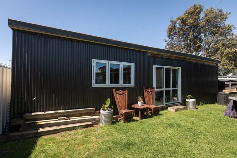 Photo of property in 42 Beach Road, Waihi Beach, 3611