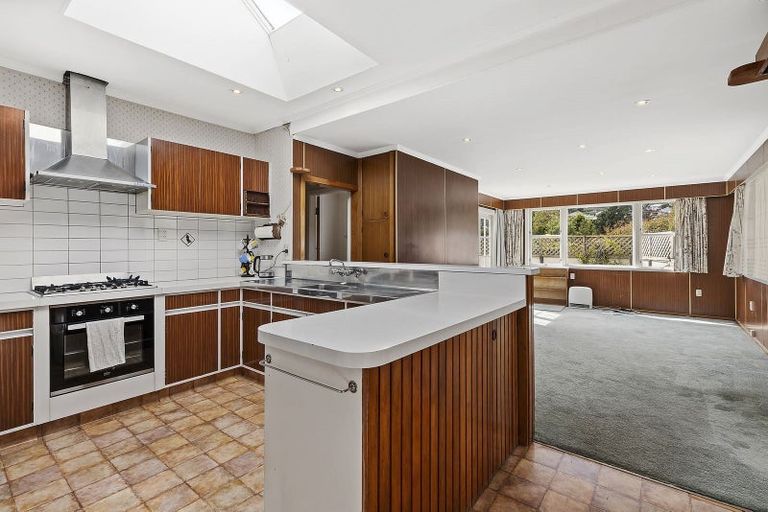 Photo of property in 112 Main Road, Tawa, Wellington, 5028