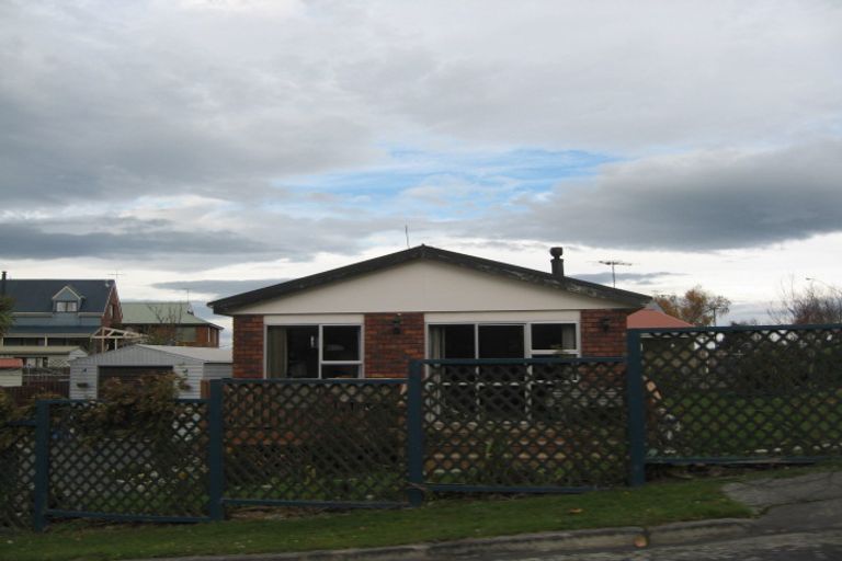 Photo of property in 32 Mcneil Street, Balclutha, 9230