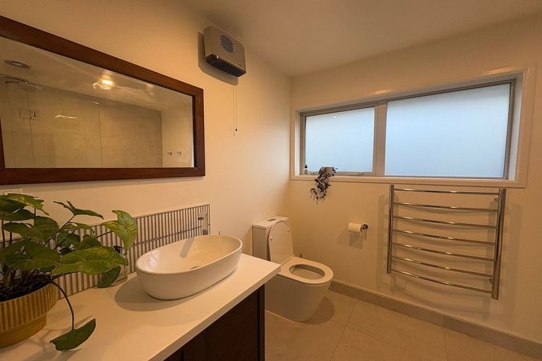 Photo of property in 17 Marley View Street, Somerfield, Christchurch, 8024