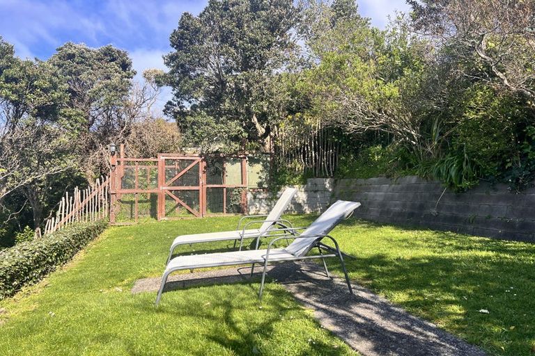 Photo of property in 10 Hornsey Road, Melrose, Wellington, 6023