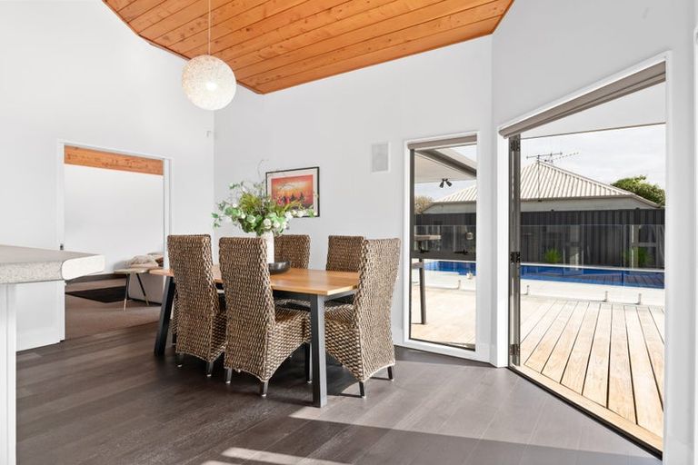 Photo of property in 2 Dallinger Street, St Andrews, Hamilton, 3200