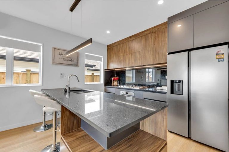 Photo of property in 39 Farranfore Road, Opaheke, Papakura, 2113