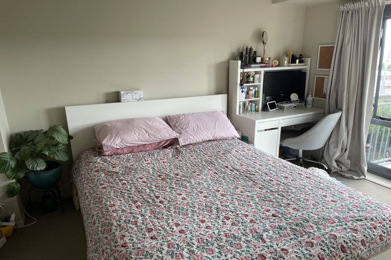 Photo of property in 2l/10 Crown Lynn Place, New Lynn, Auckland, 0600