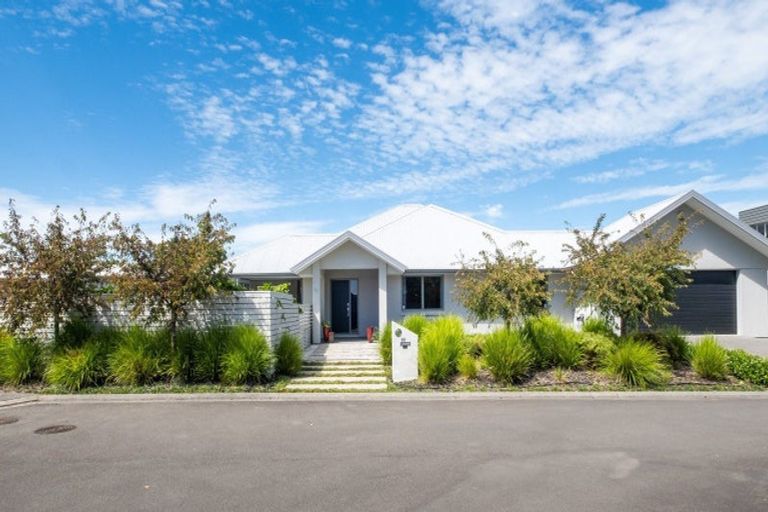Photo of property in 86 Rochfort Road, Havelock North, 4130