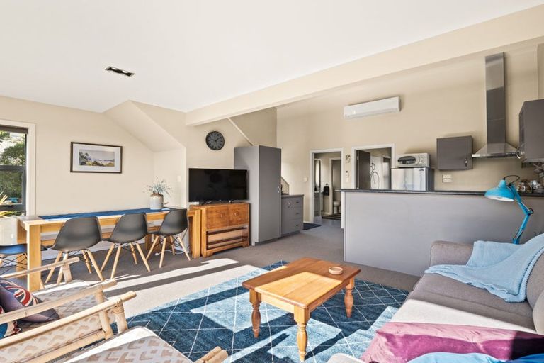 Photo of property in 6a Portland Place, Shiel Hill, Dunedin, 9013