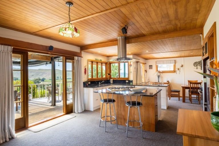 Photo of property in 313 Hill Road, Eskdale, Napier, 4182