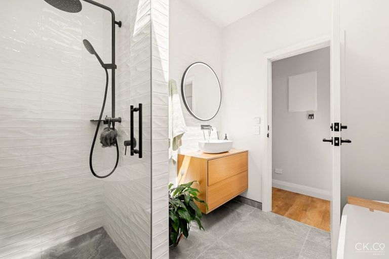 Photo of property in 42 Tui Street, Alicetown, Lower Hutt, 5010