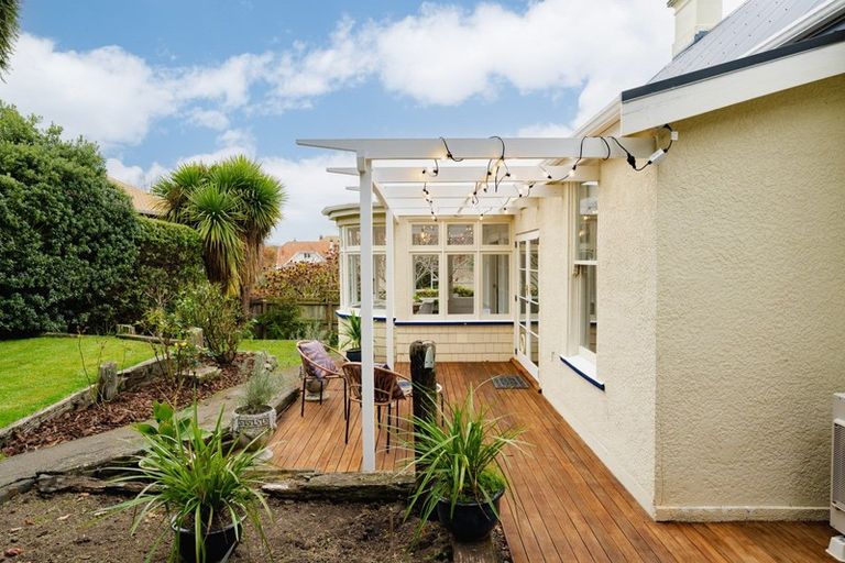Photo of property in 30 Hobson Street, Saint Clair, Dunedin, 9012