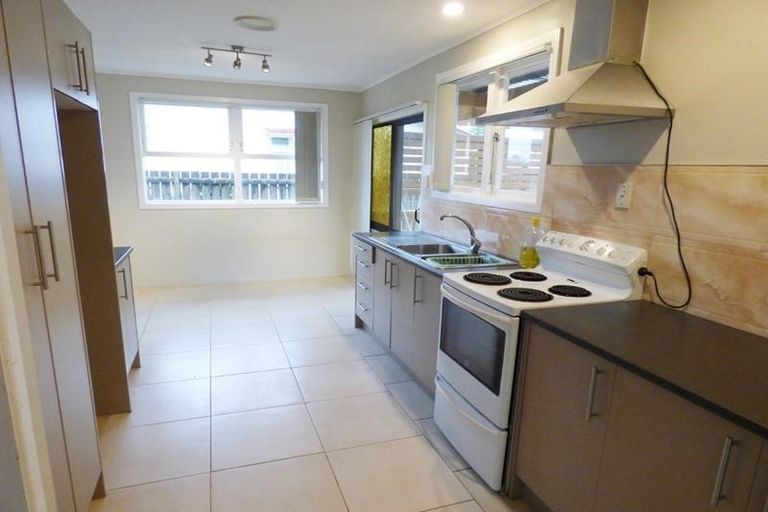 Photo of property in 12 Boundary Road, Clover Park, Auckland, 2019