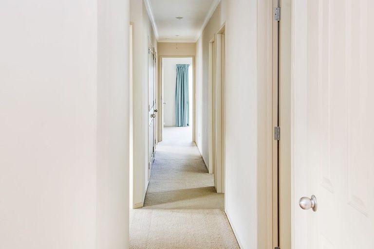 Photo of property in 41 Caulfield Place, Pukehangi, Rotorua, 3015