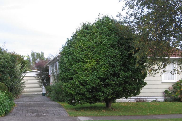 Photo of property in 74 Gordon Street, Avalon, Lower Hutt, 5011