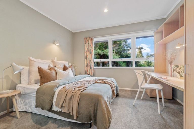 Photo of property in 232b Atkinson Road, Titirangi, Auckland, 0604