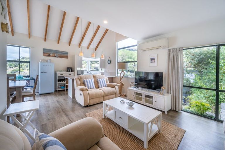 Photo of property in 79 Tikao Bay Road, Wainui, French Farm, 7582