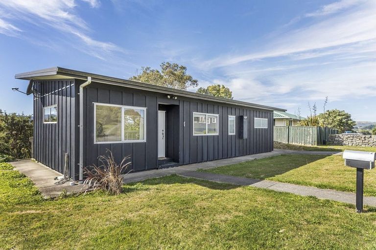 Photo of property in 4 Doncaster Terrace, Ascot Park, Porirua, 5024