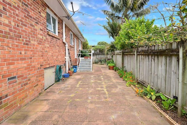 Photo of property in 1/454 Hibiscus Coast Highway, Orewa, 0931