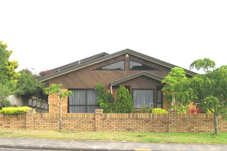 Photo of property in 22 Deanna Drive, West Harbour, Auckland, 0618