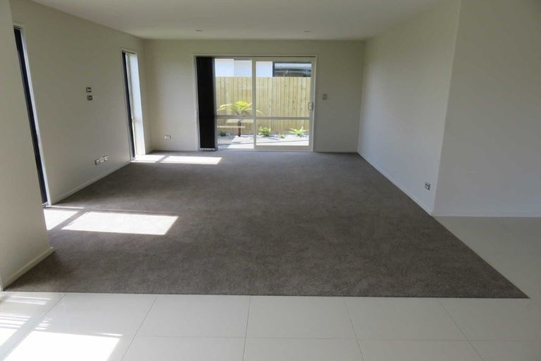 Photo of property in 51 Dow Square, Wigram, Christchurch, 8025