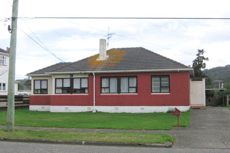 Photo of property in 20 Compton Crescent, Taita, Lower Hutt, 5011