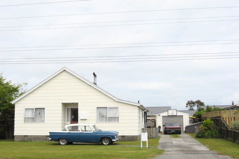 Photo of property in 4 Domett Street, Westport, 7825