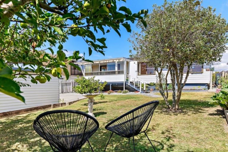 Photo of property in 34 Kawau View Road, Snells Beach, 0920