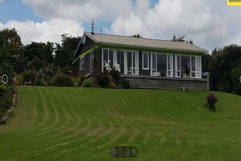 Photo of property in 452 Pahi Road, Pahi, Paparoa, 0571