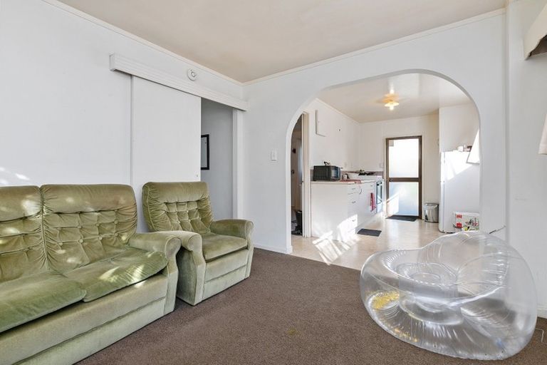Photo of property in 212 Cambridge Road, Bethlehem, Tauranga, 3110