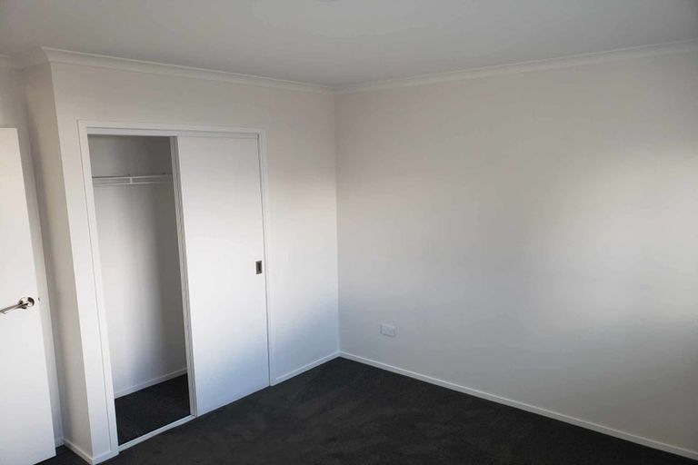 Photo of property in 21 Tairere Crescent, Rosehill, Papakura, 2113