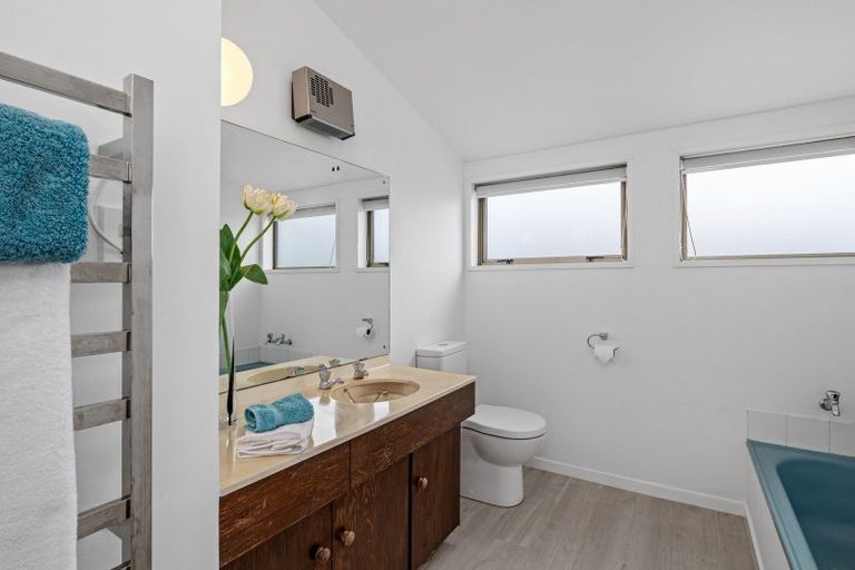 Photo of property in 2/7 Highgate Avenue, Merivale, Christchurch, 8014