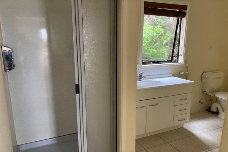 Photo of property in 11 Murano Place, Chatswood, Auckland, 0626