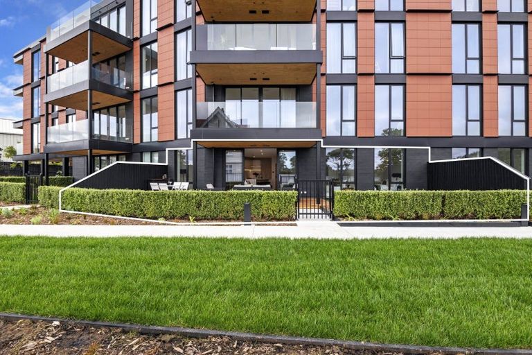 Photo of property in 3/12g Marlborough Crescent, Hobsonville, Auckland, 0616