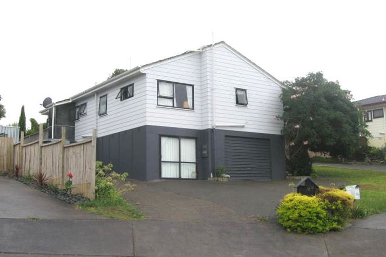 Photo of property in 23 Leiden Place, Totara Vale, Auckland, 0629