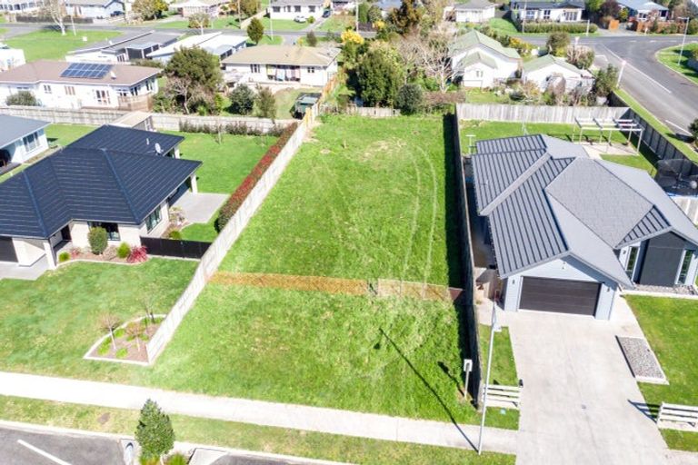 Photo of property in 37 Costello Drive, Ngatea, 3503