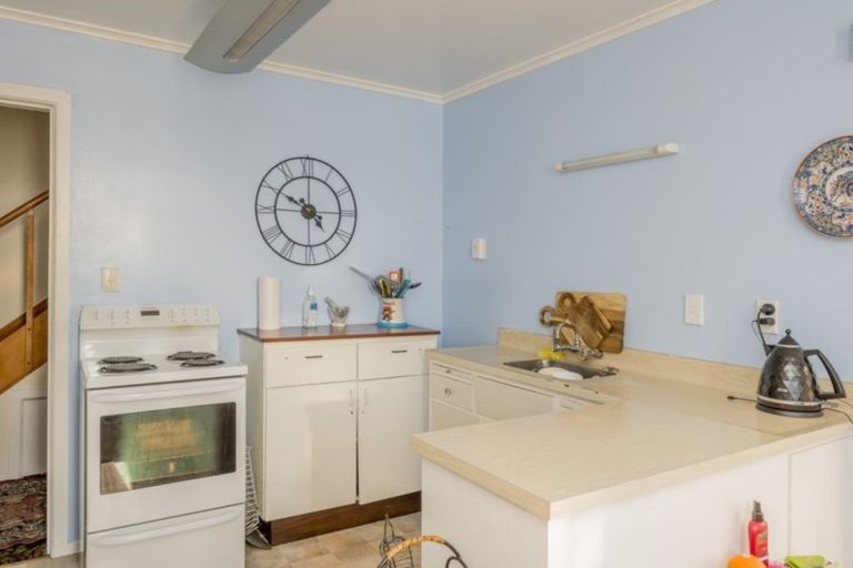 Photo of property in 99 Queen Street West, Levin, 5510