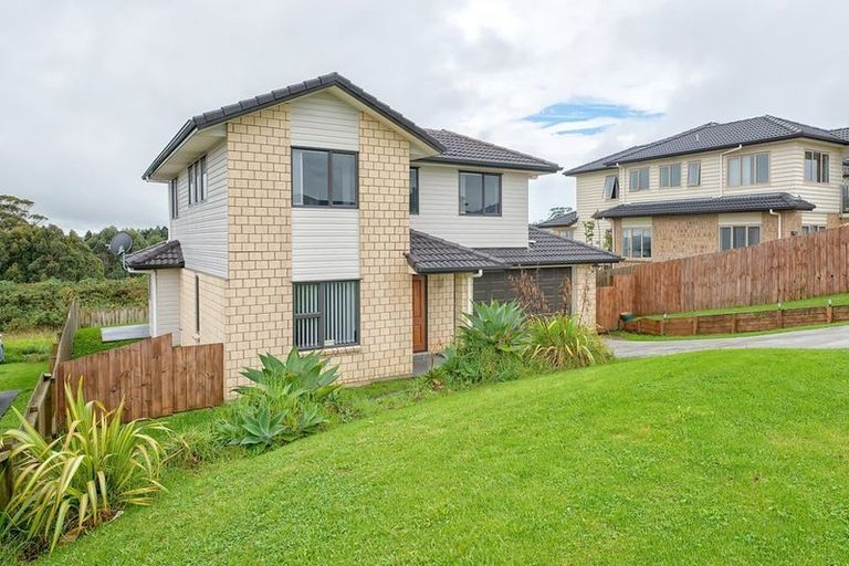 Photo of property in 8 Kokako Rise, Papakura, 2110