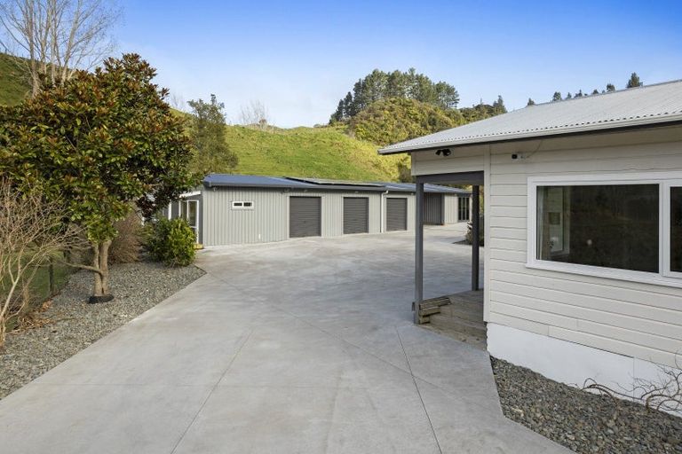 Photo of property in 186 Uruti Road, Uruti, Urenui, 4378