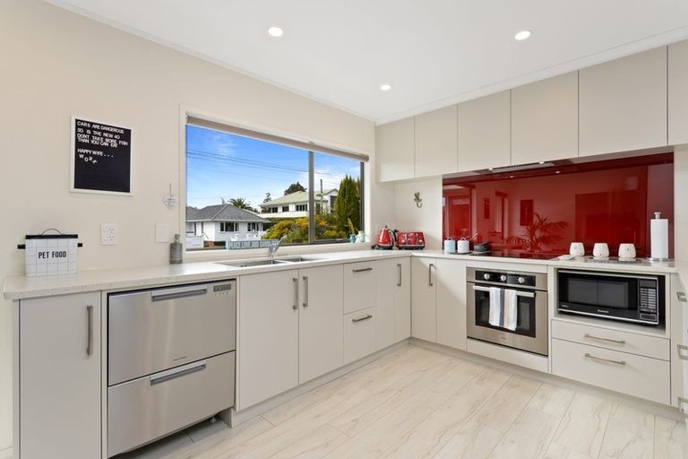 Photo of property in 2/38 Walter Street, Hauraki, Auckland, 0622