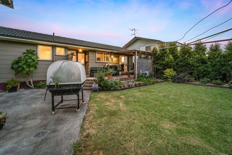 Photo of property in 7 Hindmarsh Street, Henderson, Auckland, 0612