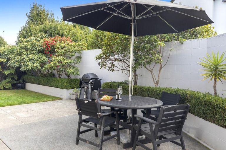 Photo of property in 28 Mayfair Street, Riccarton, Christchurch, 8011