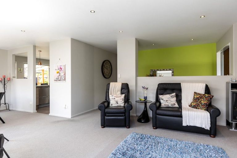 Photo of property in 2 Hitaua Place, Redwoodtown, Blenheim, 7201